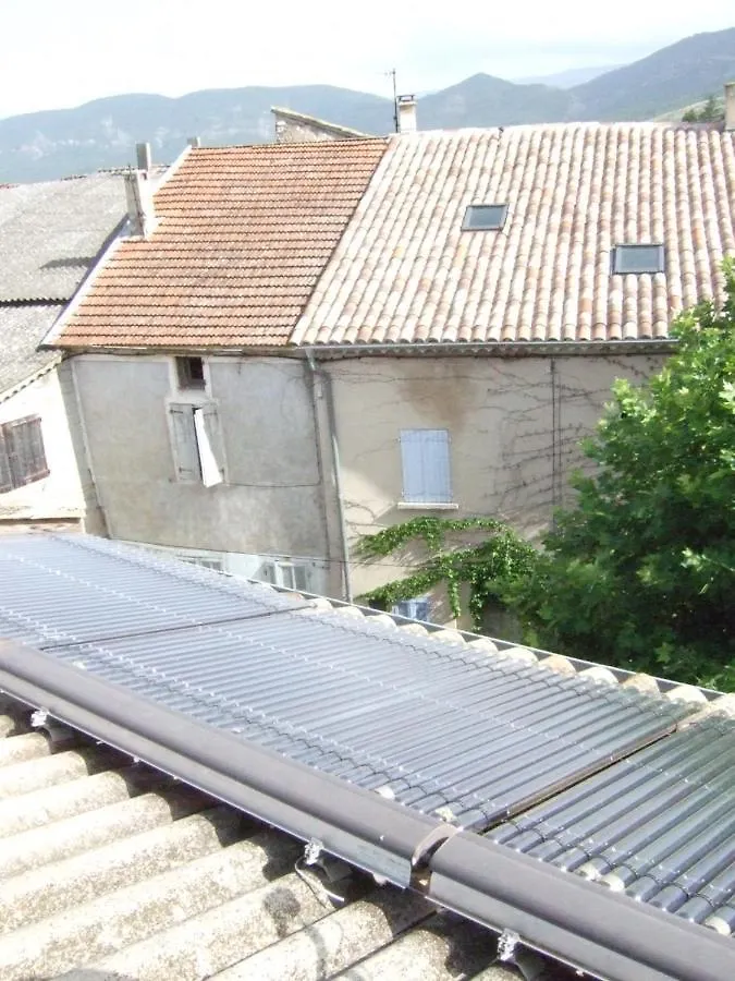 Hébergement de vacances Une maison dans le village Ribiers