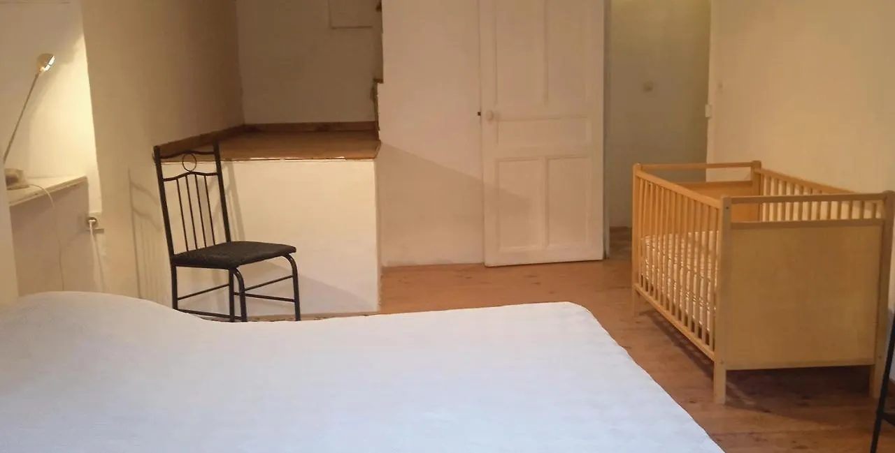 Hébergement de vacances Une maison dans le village Ribiers