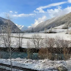 Entre Montagne Et Rivière Appartement Arreau